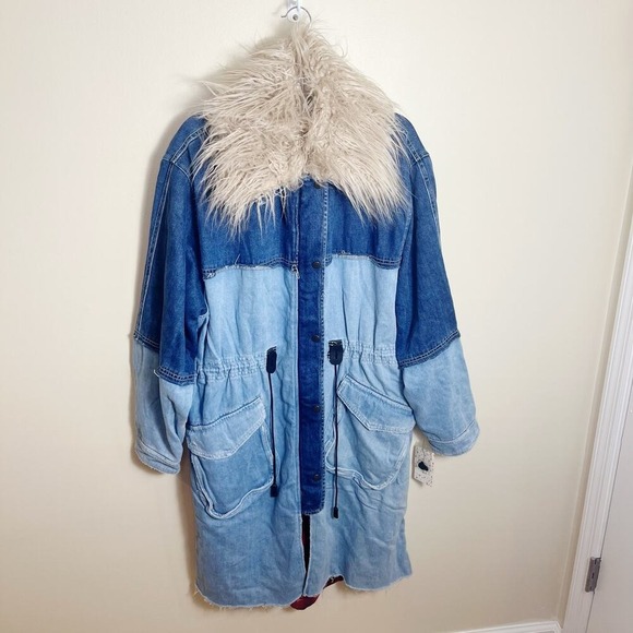 NWT Free People Days to Come Denim Parka Coat Faux Fur Collar Size M - Picture 11 of 14